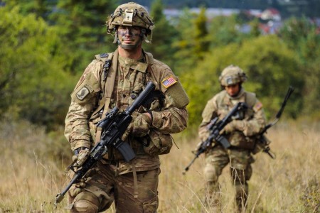 militaire en mission